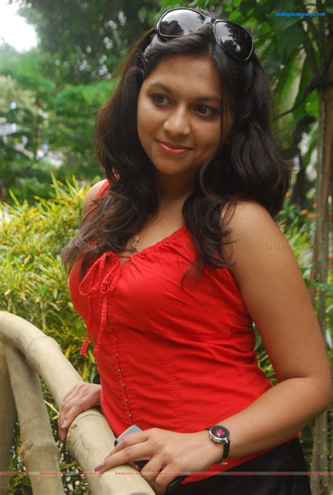 Sri Ramya Actress Photoimagepics And Stills 120997