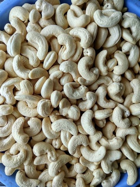 Cashew Nuts W Packaging Type Tin Packing Size At Rs