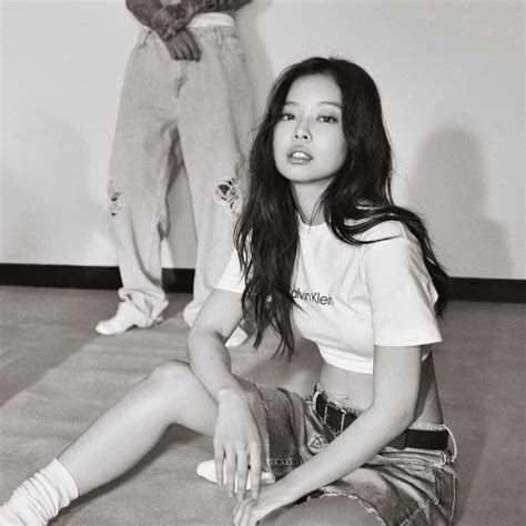 BLACKPINK S Jennie Stuns In New Super Hot Pictorial For Calvin Klein Koreaboo