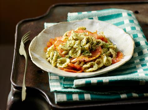 Orecchiette Fredde Con Pesto Di Mandorle Grazia It