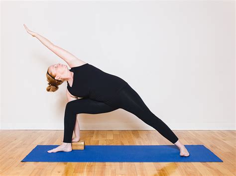 Utthita Parsvakonasana Posture De Langle Lat Ral Yoga Uni Montr Al