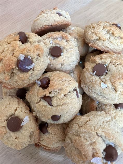 Almond Flour Chocolate Chip Cookies – Baked Better by Bari