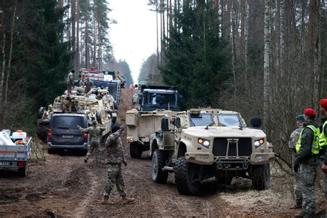 search  missing  soldiers  lithuania continues  crews work