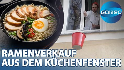 Ramen Aus Roten Eimern Berliner Verkauft Trend Nudelsuppe Aus Dem