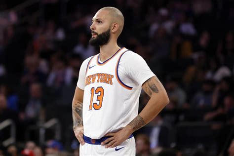 Timberwolves Star Defends Evan Fournier Amid Knicks Standoff