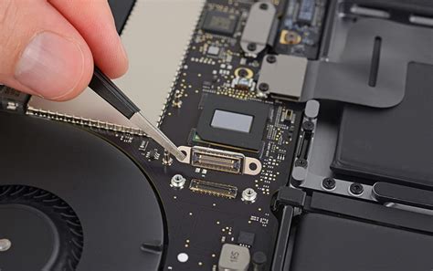 Teardown Of Macbook Pro With Touch Bar Reveals Non Removable Ssd