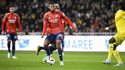 Ol Jeff Reine Ad La De A Sign Avec Troyes