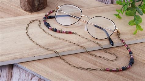 How To Make A Stylish And Versatile Beaded Chain For Eyeglass And Face