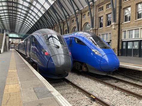 Hull Trains Class 802 And Lumo Class 803 At London King’s Cr Flickr