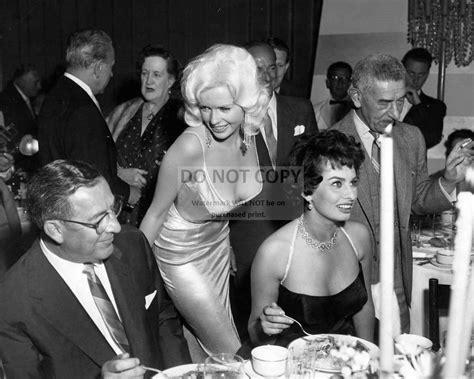 Sophia Loren Jayne Mansfield Foto Publicitaria De Fiesta 1957 8X10