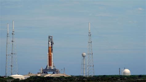 Nasa Aims For Saturday Launch Of New Moon Rocket Take