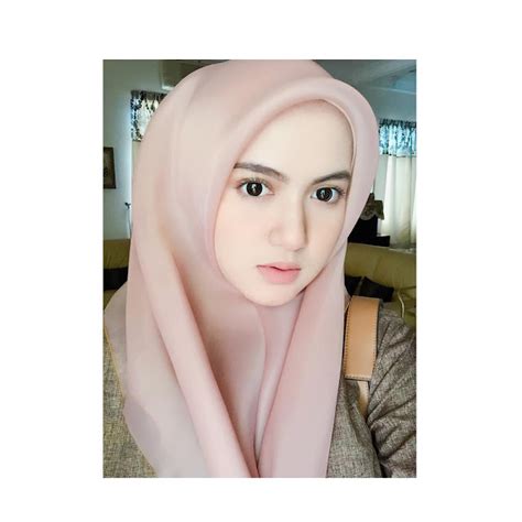 Malay Beautiful Hijaber Asyiqin Khairi Cute Pemuja Wanita