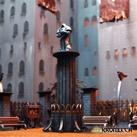Hive City Column