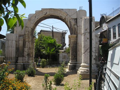 File:DamascusRomanArch.jpg - Wikimedia Commons