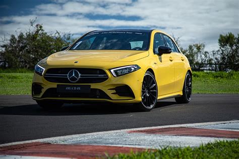 Mercedes Lança 3 Novos Amg A35 Glc 63 E Gt C