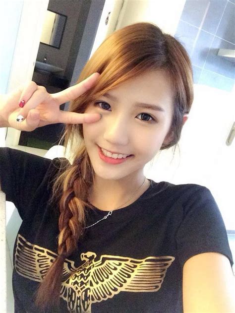 Clip ca nhạc của hot girl Malaysia hút gần 3 triệu lượt xem