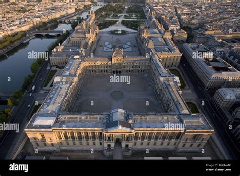 Paris aerial view louvre hi-res stock photography and images - Alamy