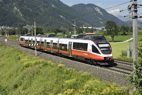 Bb Im Neuen Cityjet Tirol Design Auf Der Inntalstrecke Kurz