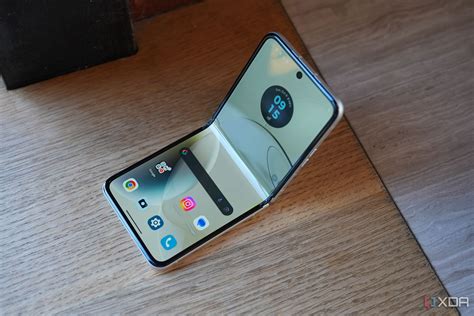 motorola razr 2023 3