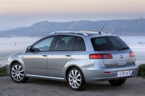 Fiat Croma 2 2 16v Emotion 2006 Review AutoWeek