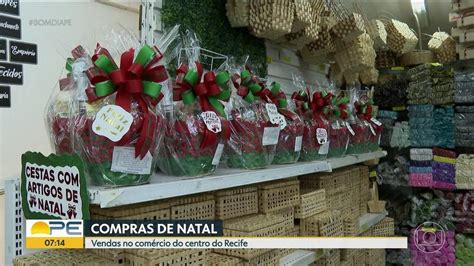 V Deo As Op Es De Presentes E Os Artigos De Natal No Rcio Do