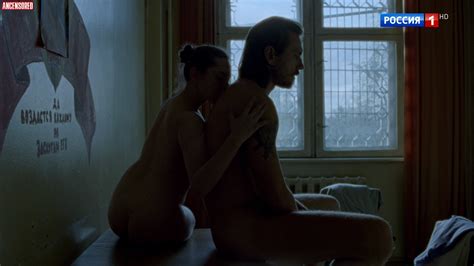 Naked Tatyana Lyalina In Bad Weather