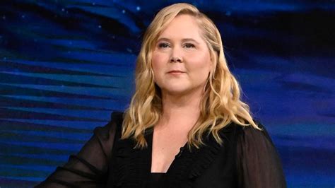 Amy Schumer Actress Hits Back At Comments About Her Face Bbc News