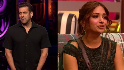 Bigg Boss Ott 2 Salman Khan Schools Jiya Shankar Elvish Yadav