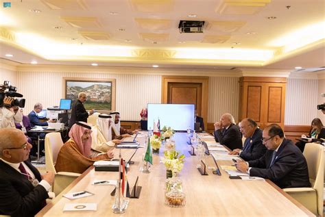 Foreign Minister Participates In Several Committees On Sidelines Of