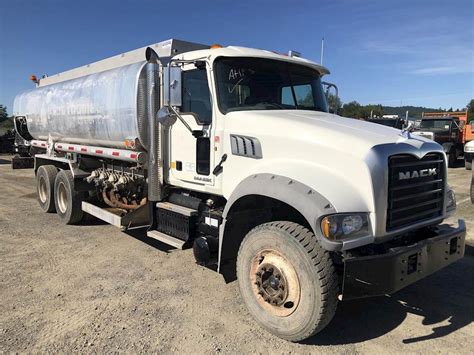 Mack Granite Gu Gallon Gasoline Fuel Truck Cummins