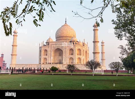 Asian Agra Hi Res Stock Photography And Images Alamy