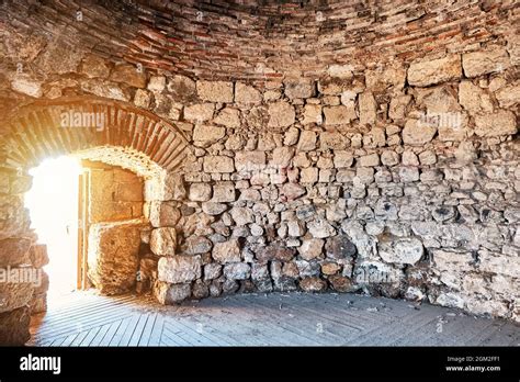 Stone castle interior hi-res stock photography and images - Alamy