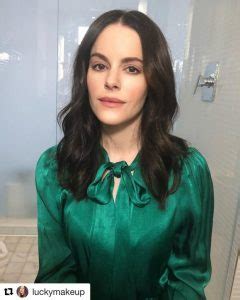 45 Sexy And Hot Emily Hampshire Photos 12thBLOG