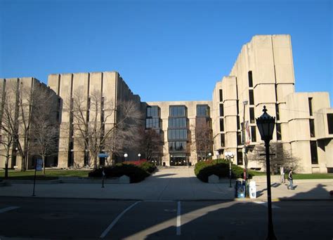 University of Chicago Library Genealogy - FamilySearch Wiki