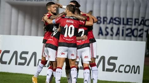 Flamengo consegue liminar no STJD e abaixa preço do ingresso em jogo