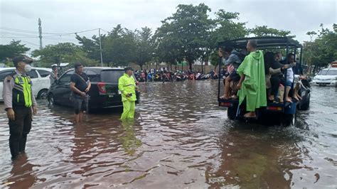 Banjir Belum Surut Kai Ubah Sejumlah Pola Perjalanan Ka Editor Id