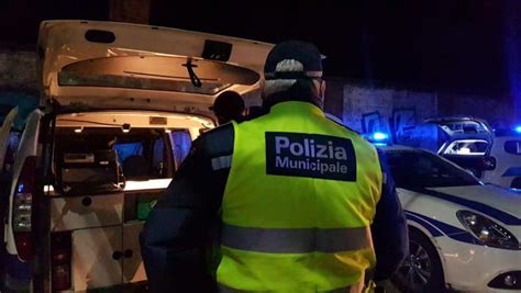 Controlli Di Polizia Municipale E Finanza In Riviera Due Patenti