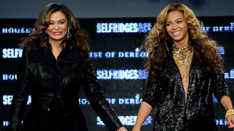 Dom Irrelevant Racistisch Moeder Van Beyoncé Furieus Na