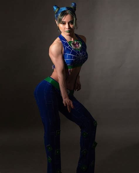 Jolyne Cujoh Cosplay From JoJo's Bizarre Adventure - Media Chomp