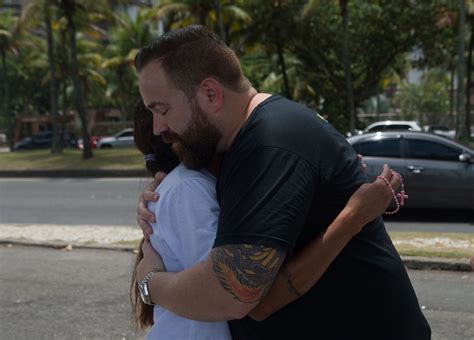 Sem Respostas H Nove Dias Fam Lia De Edson Davi Faz Protesto Na Barra