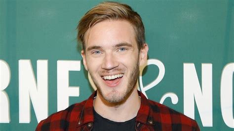 Youtube Star Pewdiepie Evicted From Flat After Making Gay Sex Video