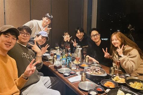 'Reply 1994' Cast Have a Get-Together: From Go Ah Ra and Jung Woo to ...