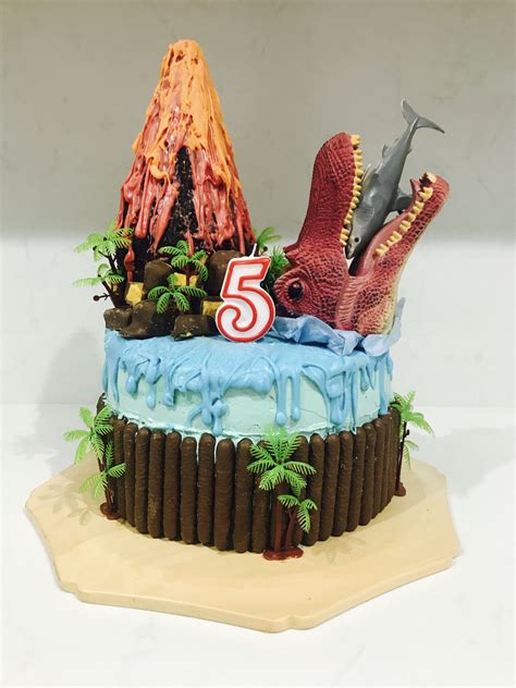 Jurassic World Mosasaurus Dinosaur Cake Layered Cake With Choc Mud