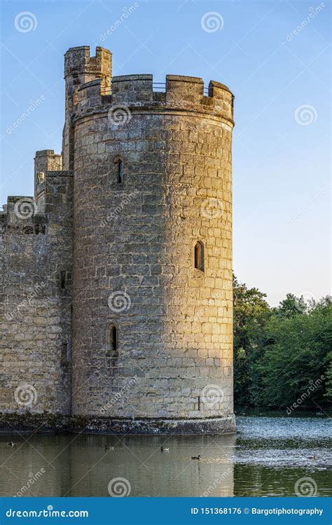 Historic Bodiam Castle and Moat in East Sussex Editorial Photo - Image ...