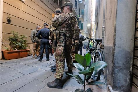 Centro Storico Controlli Dei Carabinieri La Repubblica