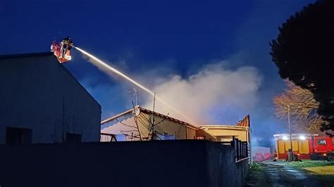 En pleine nuit une maison détruite par le feu en Maine et Loire La