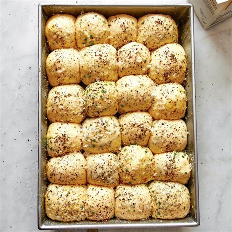 Pull Apart Sour Cream And Chive Rolls Artofit