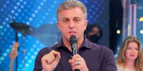 Luciano Huck Toma Partido Defende Jornalista E Detona Eduardo Bolsonaro