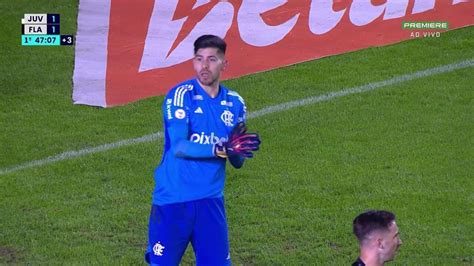 Vídeo Rossi faz seu melhor jogo pelo Flamengo veja defesas contra