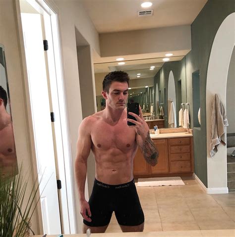 Vince Sant Naked Leaked Pics 43 Pics Male Celebs